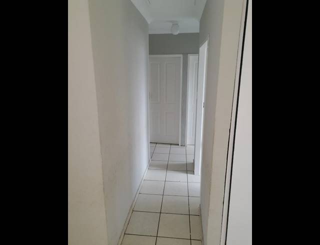 3 BEDROOM HOUSE FOR SALE IN LAKESIDE
